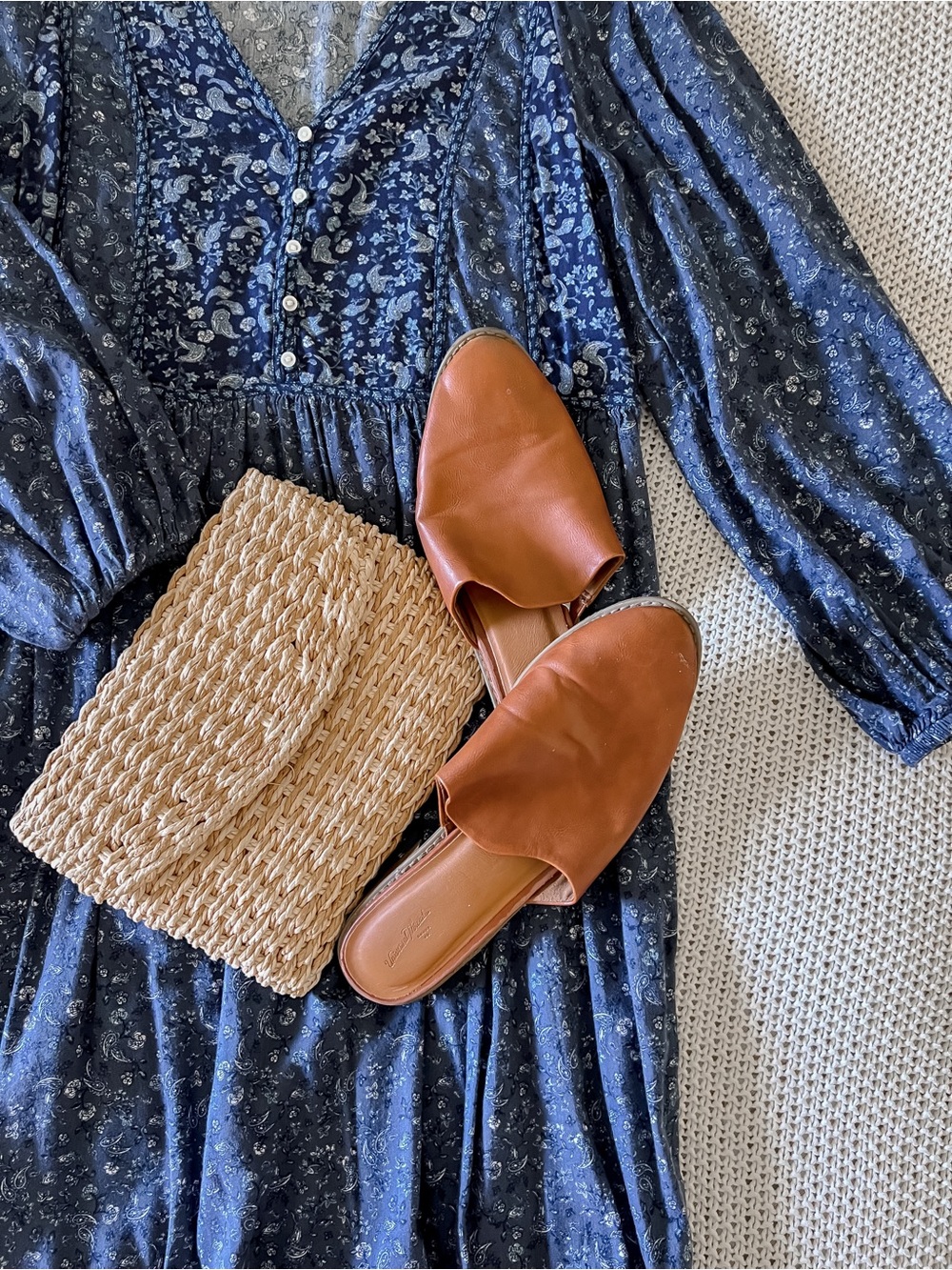 Old navy long sleeve v neck dress